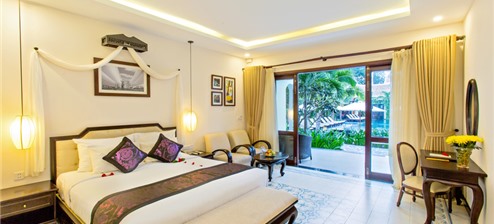 Phòng Premier Trendy Nhìn Ra Hồ Bơi